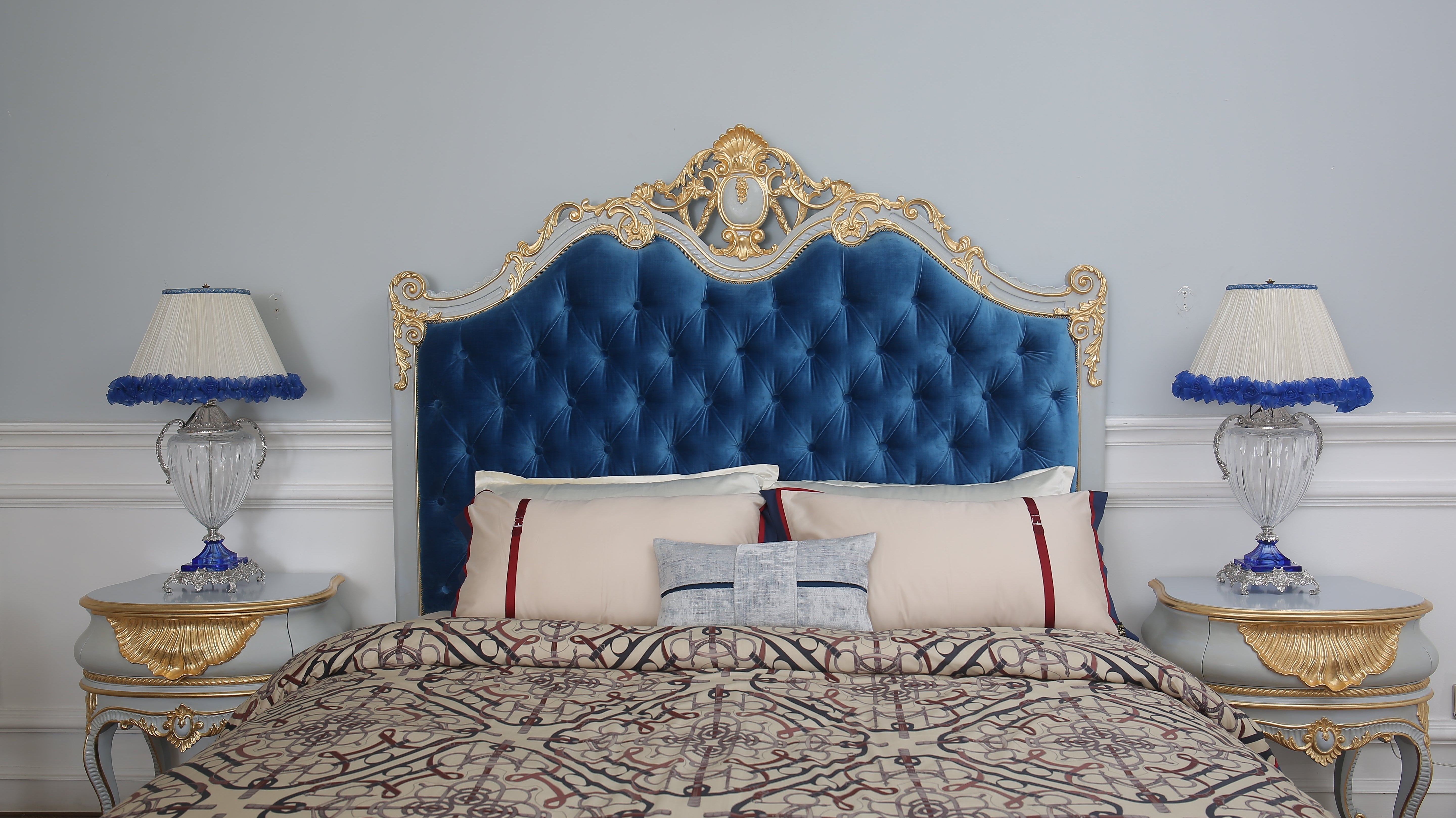 Antique Nightstands: French Bedroom Furniture Nightstands & Custom Nightstand - RITONG HOME Furnishing