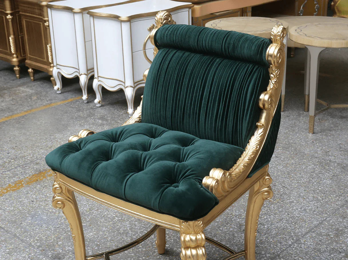 Velvet dining chair DC-041 detail: Tufted emerald velvet seat, gold leaf-trimmed beech wood – highlighting french style artistry