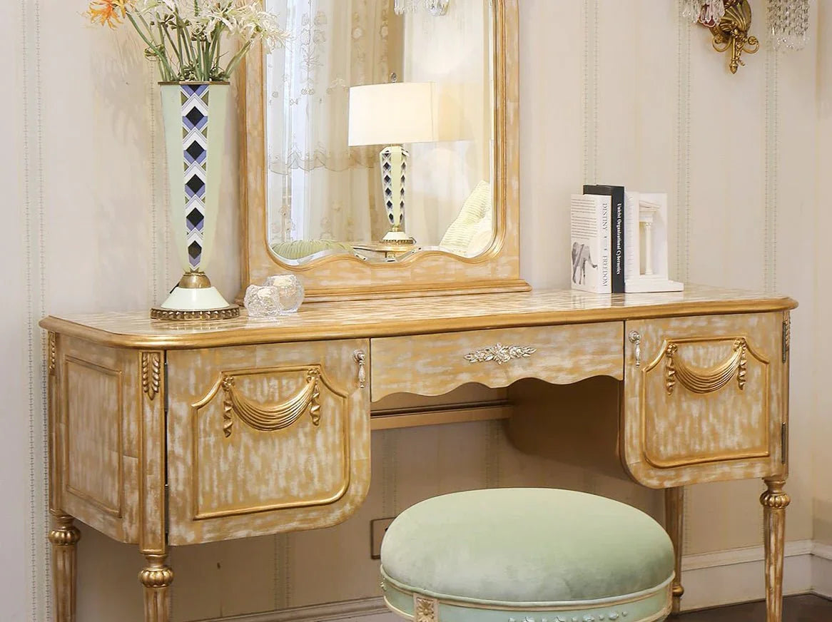 Top surface of gold vanity V-081 with smooth finish and golden decorative edges.