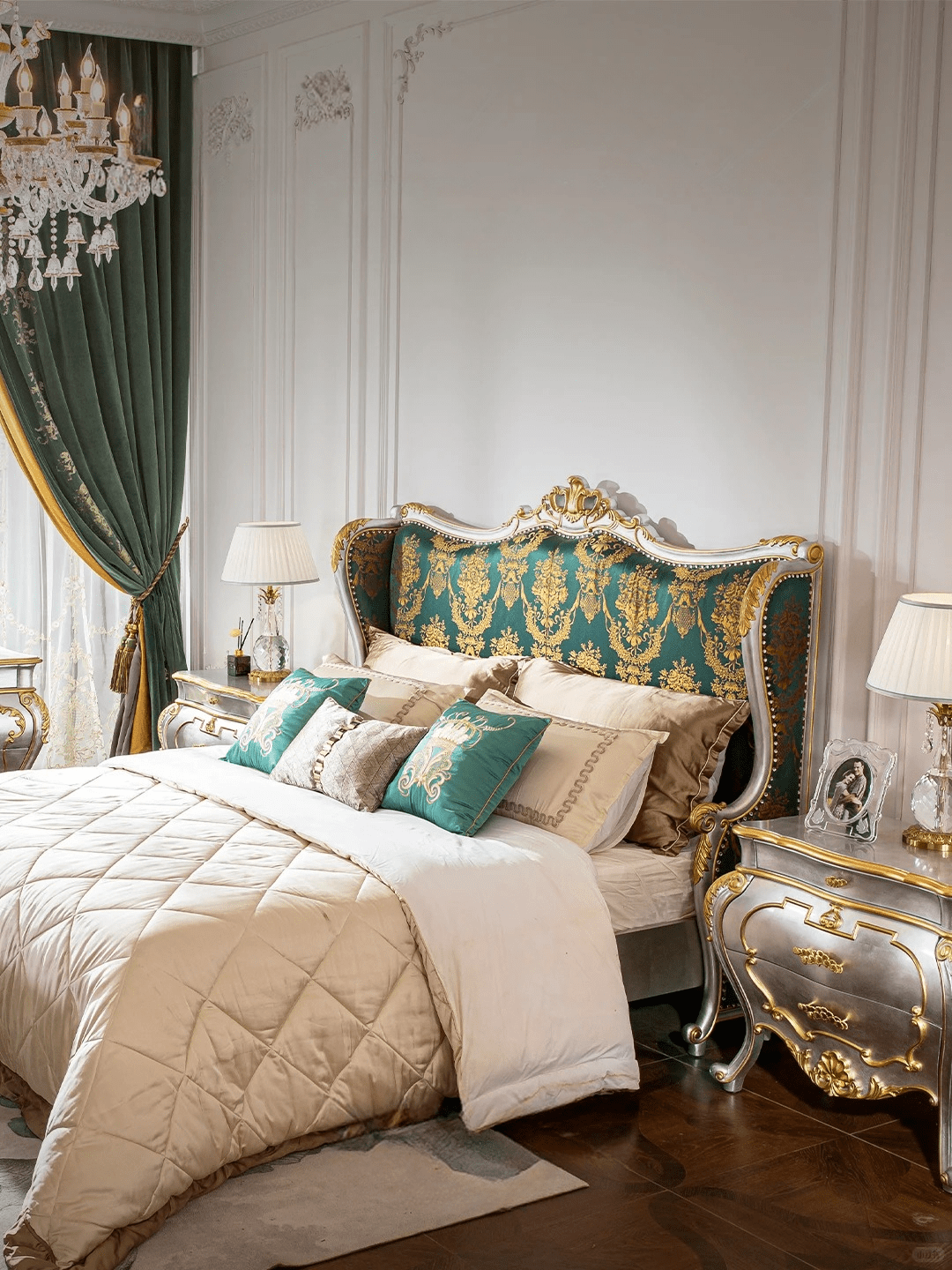 Green French Baroque Bedroom Set: B-086 Green Bed Frame & N-086 Antique Nightstand - RITONG HOME Furnishing