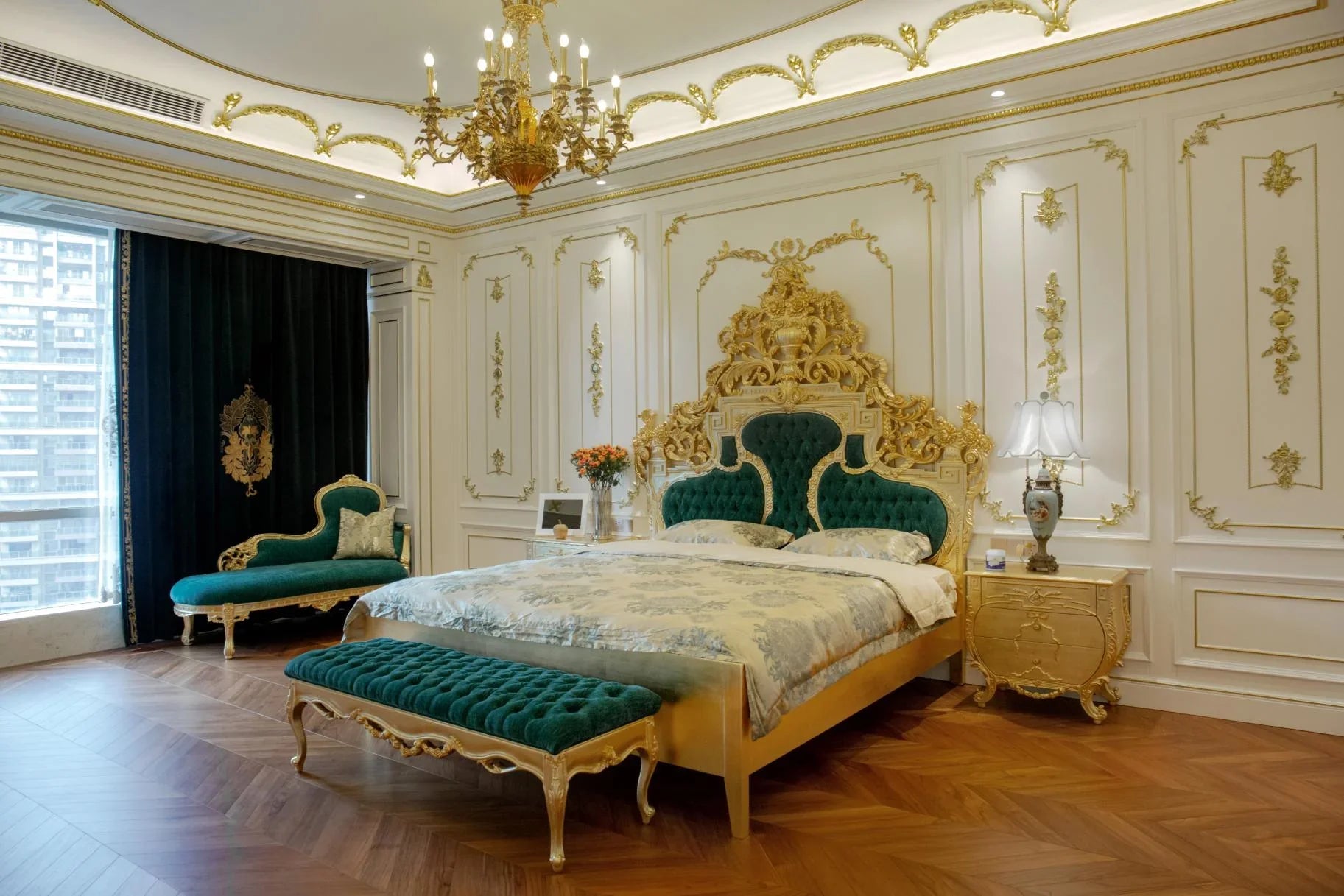 Luxury Bed: Custom French Antique Style Furniture by Ritong Furnishing - RITONG HOME Furnishing